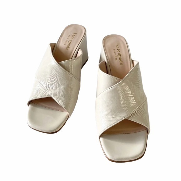 NEW Kate Spade Venus Cream Patent Block Heels Slip On Sandals‎ Heeled Mules - Picture 3 of 8